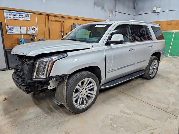 2018 CADILLAC ESCALADE Luxury