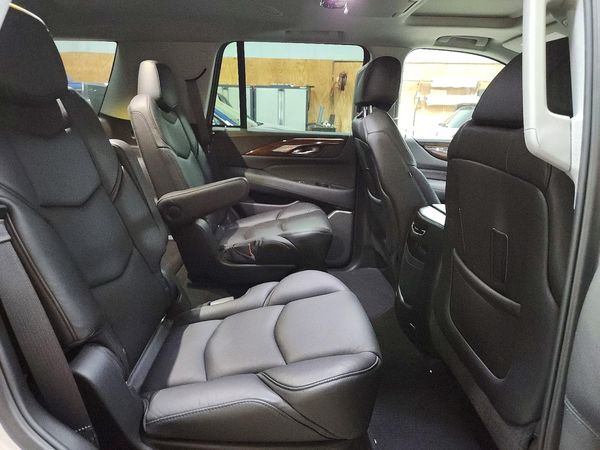 2018 CADILLAC ESCALADE Luxury