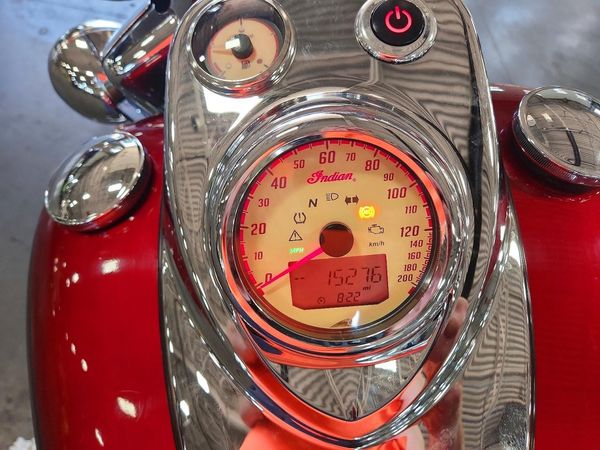 2016 INDIAN MOTORCYCLE CO. MOTORCYCLE