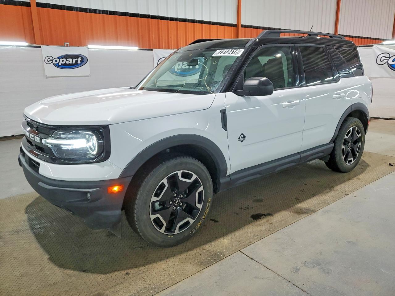 2021 FORD BRONCO OUT Outer Banks — Front 3/4