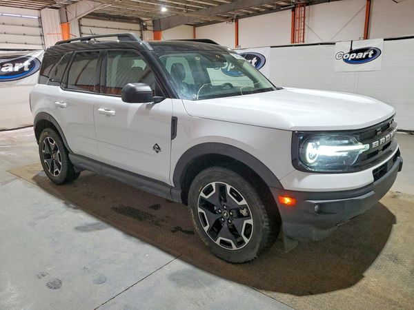 2021 FORD BRONCO OUT Outer Banks — Passenger 3/4