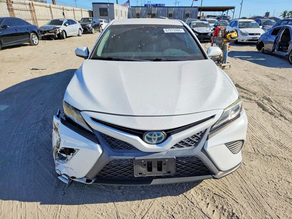 2020 TOYOTA CAMRY
