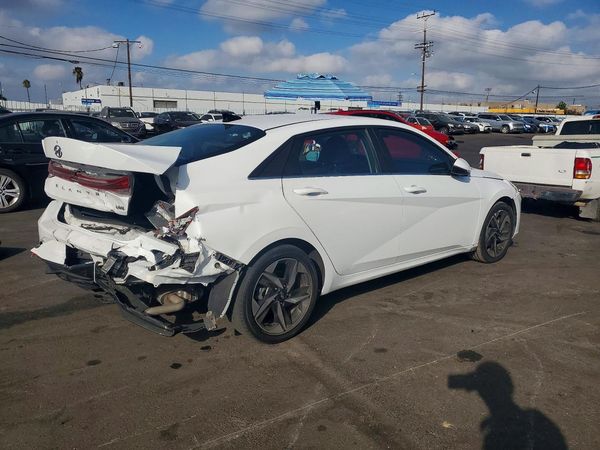 2023 HYUNDAI ELANTRA