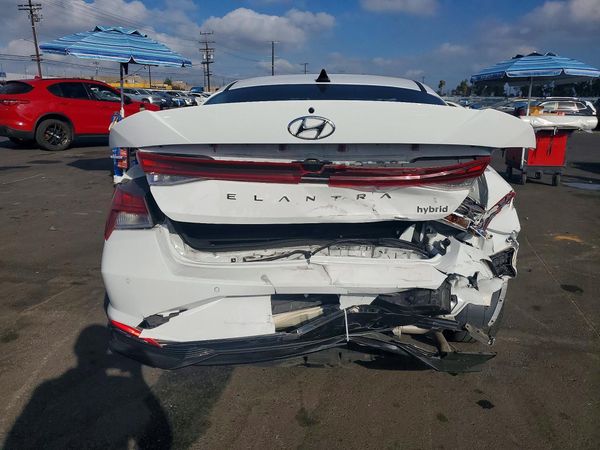 2023 HYUNDAI ELANTRA