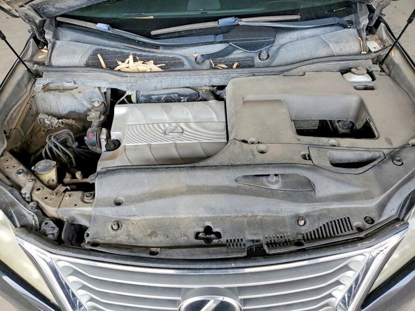 2013 LEXUS RX 350 — Engine bay