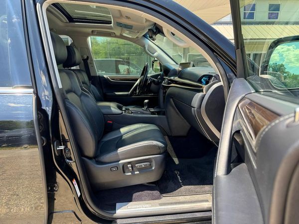 2018 LEXUS LX