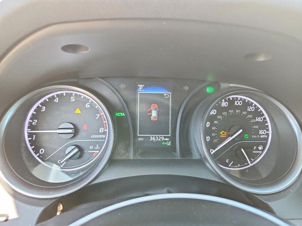 2021 TOYOTA CAMRY SE + Convenient Pkg — ODOM
