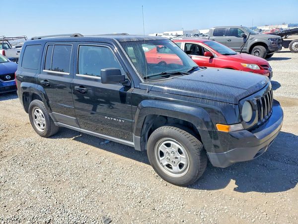 2014 JEEP PATRIOT Sport — Passenger 3/4