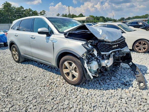 2022 KIA SORENTO — Passenger 3/4