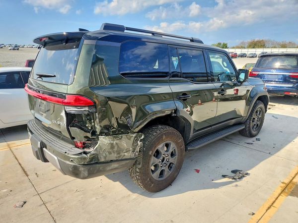 2024 LEXUS GX 550