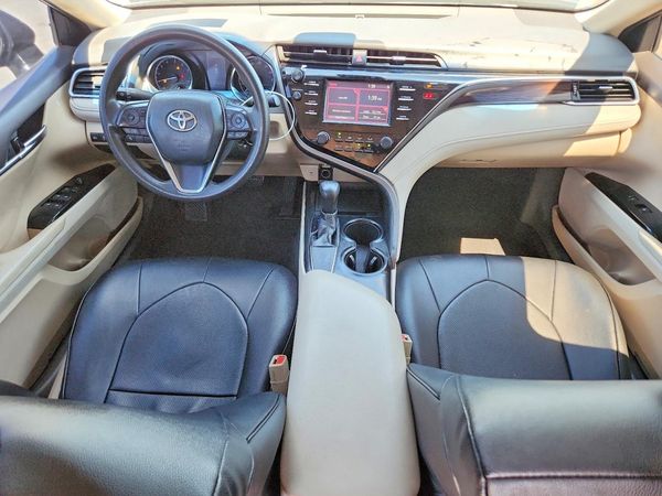 2018 TOYOTA CAMRY