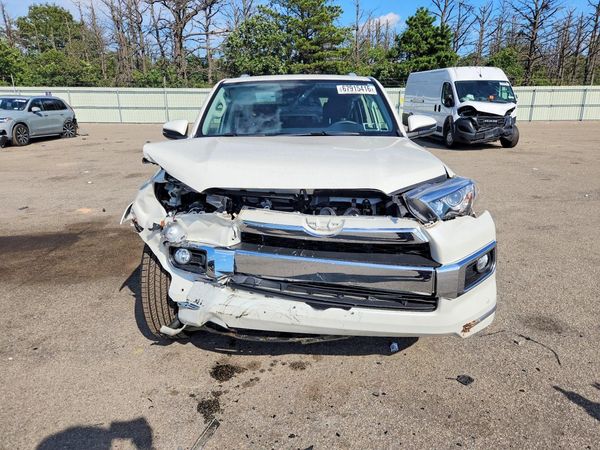 2018 TOYOTA 4RUNNER