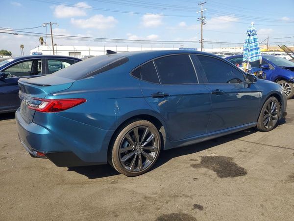 2026 TOYOTA CAMRY
