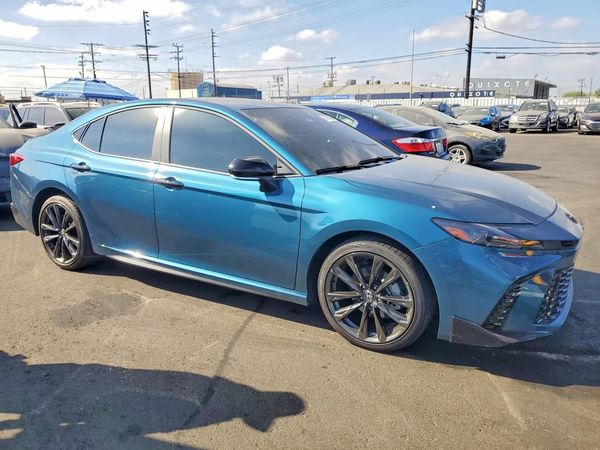 2026 TOYOTA CAMRY
