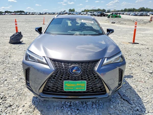 2021 LEXUS UX