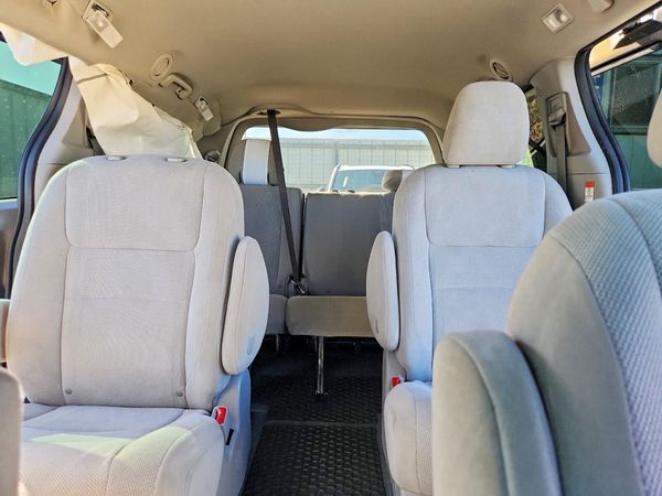 2020 TOYOTA SIENNA — SUVN