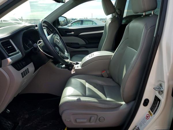 2016 TOYOTA HIGHLANDER