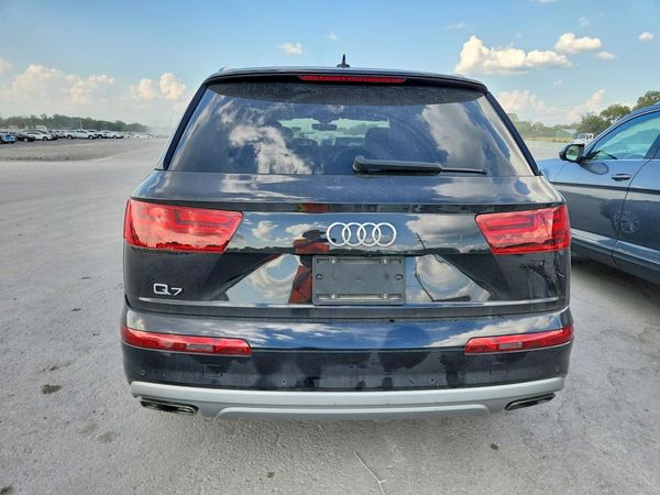 2018 AUDI Q7 quattro Premium Plus