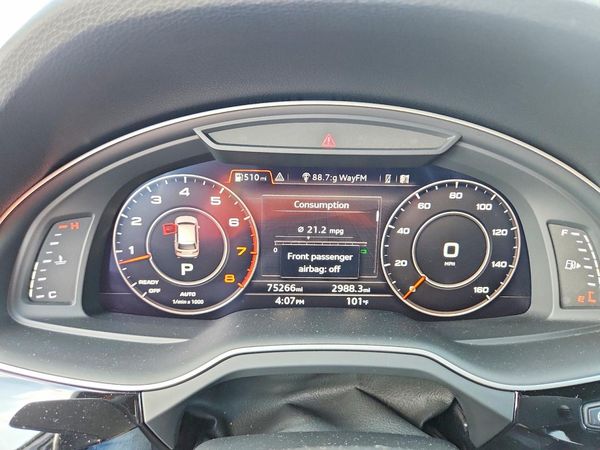 2018 AUDI Q7 quattro Premium Plus