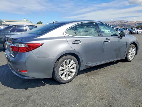2014 LEXUS ES 300h