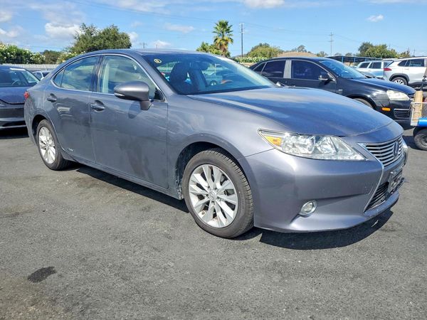 2014 LEXUS ES 300h