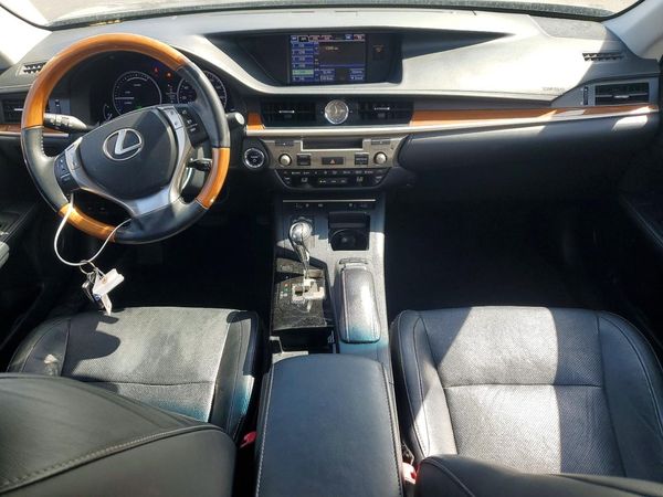 2014 LEXUS ES 300h