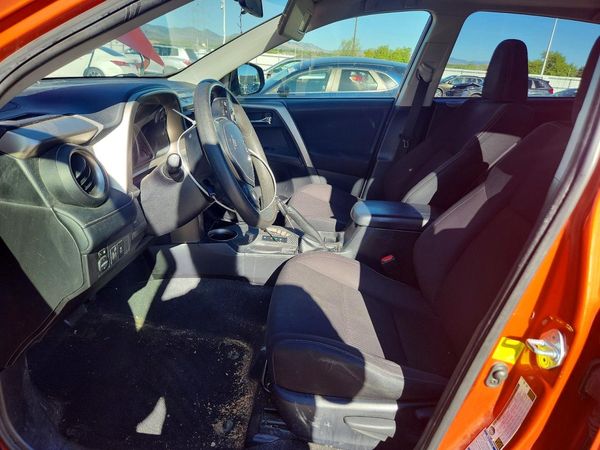 2015 TOYOTA RAV4 XLE (M Grade)