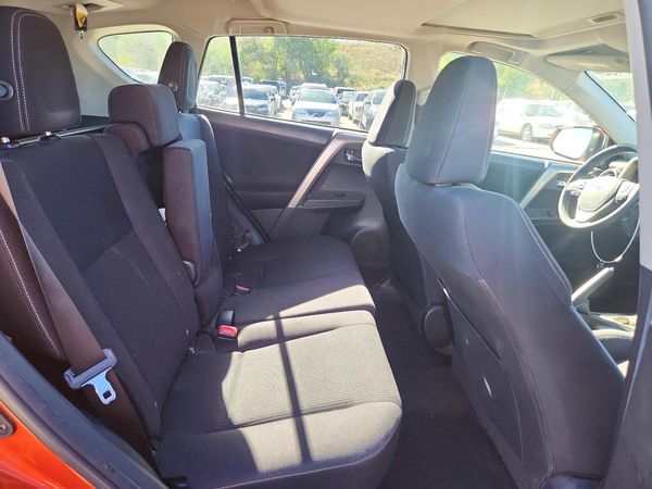 2015 TOYOTA RAV4 XLE (M Grade)