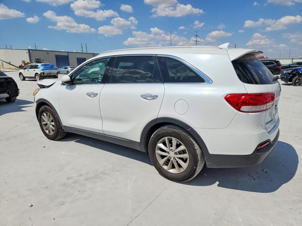2016 KIA SORENTO L / LX