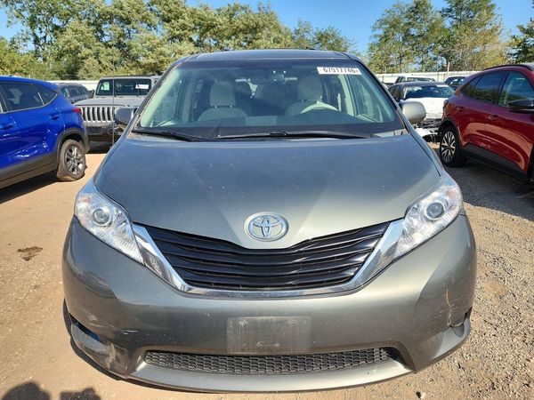 2014 TOYOTA SIENNA — DIRF