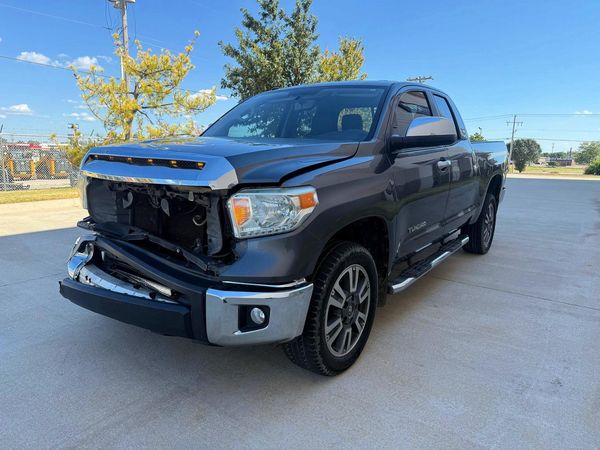 2014 TOYOTA TUNDRA SR5