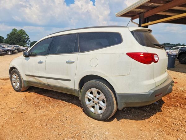 2012 CHEVROLET TRAVERSE LS