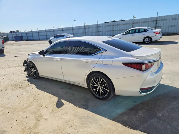 2023 LEXUS ES 300H