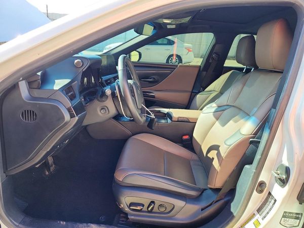 2023 LEXUS ES 300H
