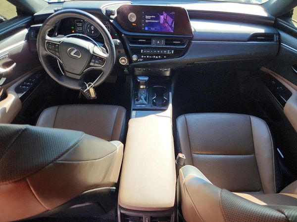 2023 LEXUS ES 300H