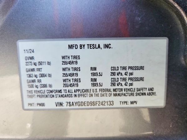 2025 TESLA MODEL Y