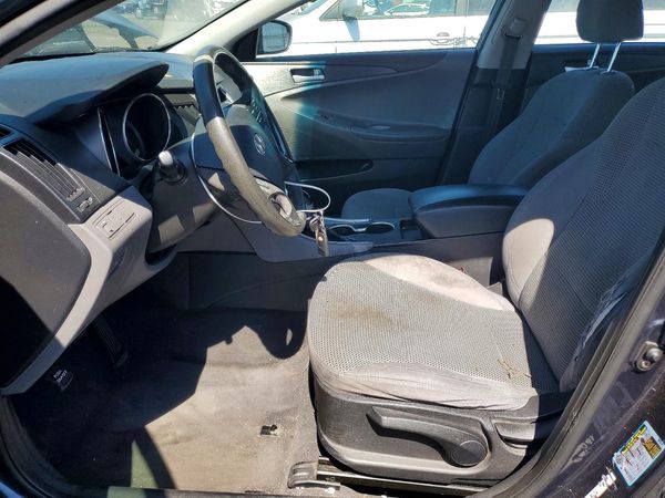 2012 HYUNDAI SONATA