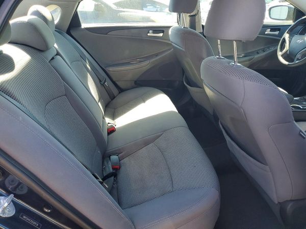 2012 HYUNDAI SONATA
