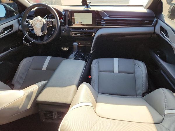 2026 TOYOTA CAMRY