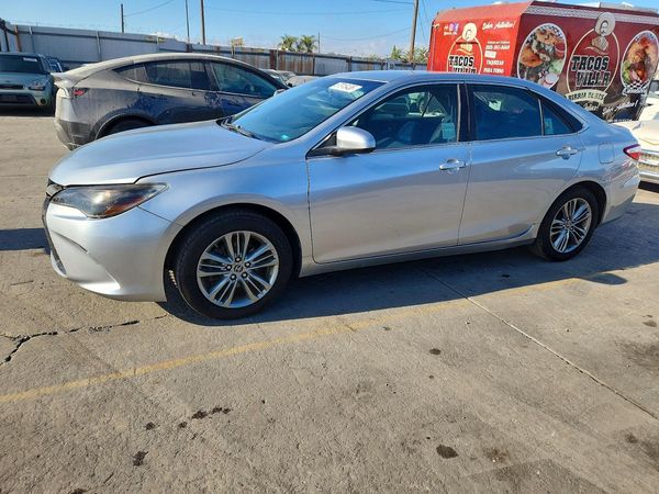 2015 TOYOTA CAMRY