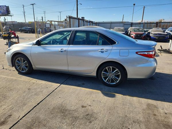 2015 TOYOTA CAMRY