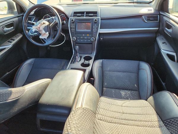 2015 TOYOTA CAMRY