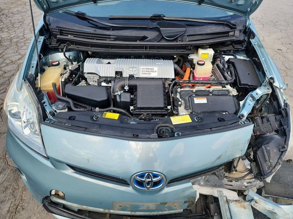 2014 TOYOTA PRIUS