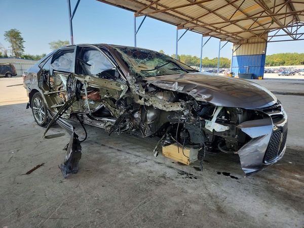 2015 TOYOTA CAMRY