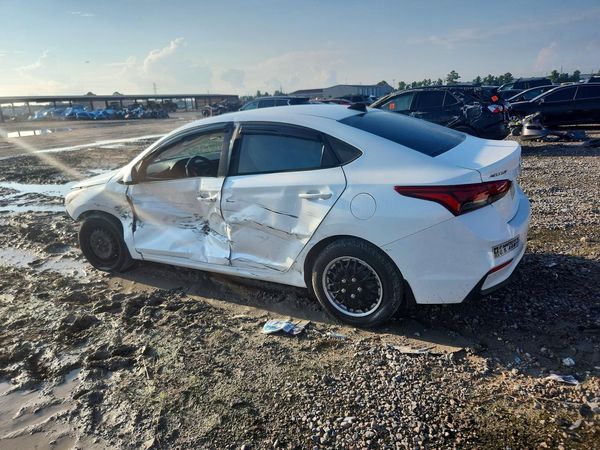 2020 HYUNDAI ACCENT SE and SEL