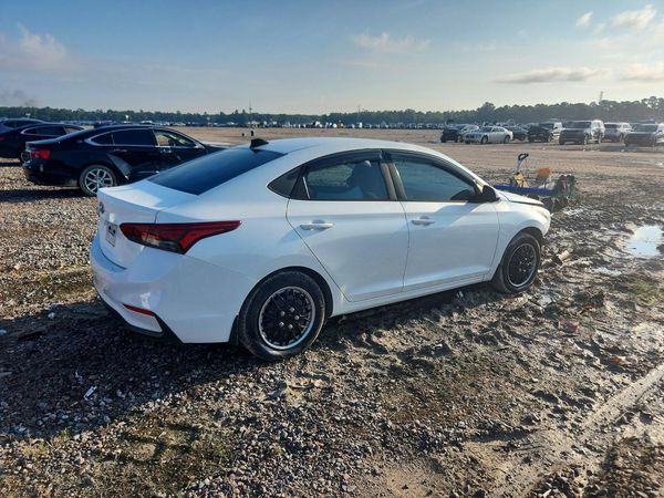 2020 HYUNDAI ACCENT SE and SEL