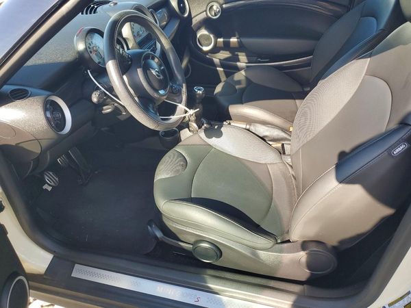 2013 MINI COOPER COUPE