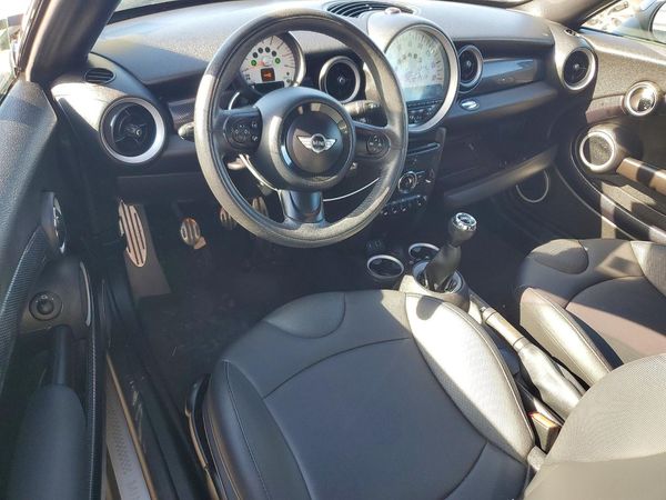 2013 MINI COOPER COUPE