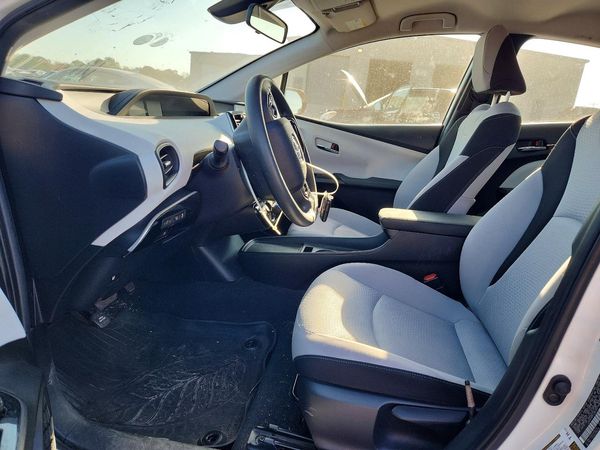 2019 TOYOTA PRIUS L/LE/XLE/LTD.
