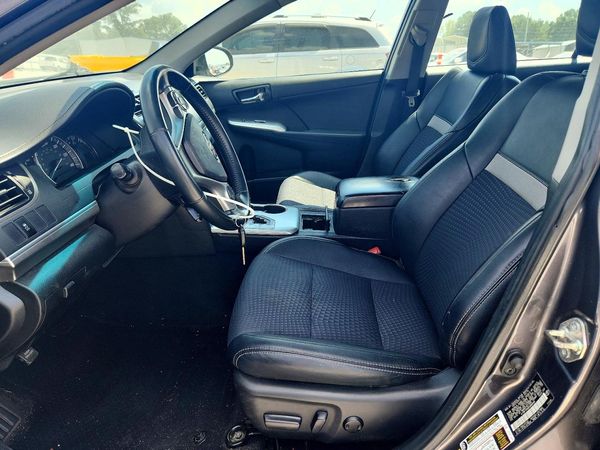 2014 TOYOTA CAMRY — DENT